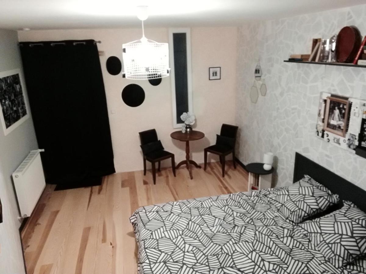 Un Nid Pour La Nuit, Chambres D'Hotes Saint-Gery  ภายนอก รูปภาพ